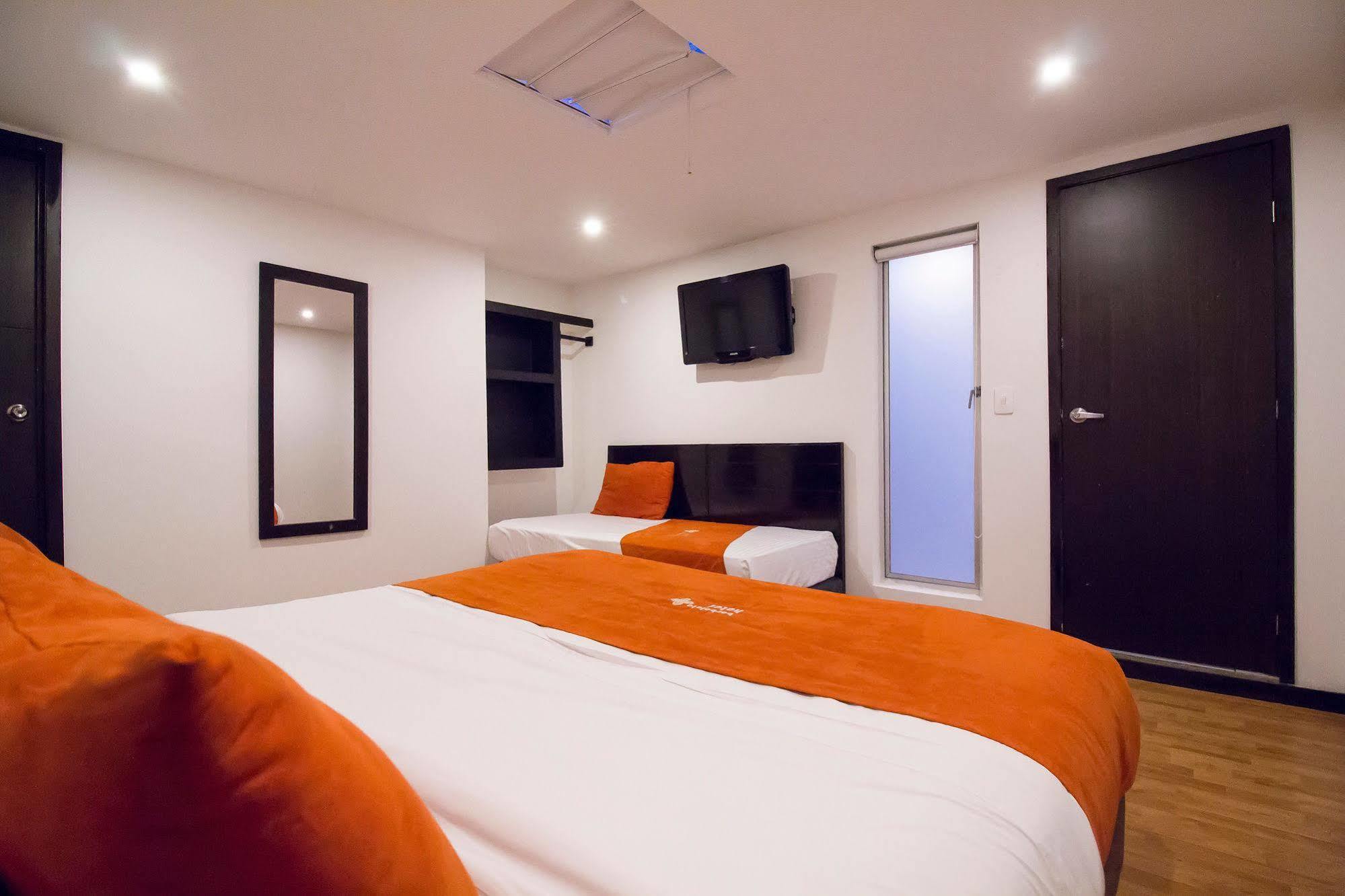 Borboleta Hotel ボゴタ エクステリア 写真